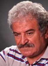 من می خندم اما…