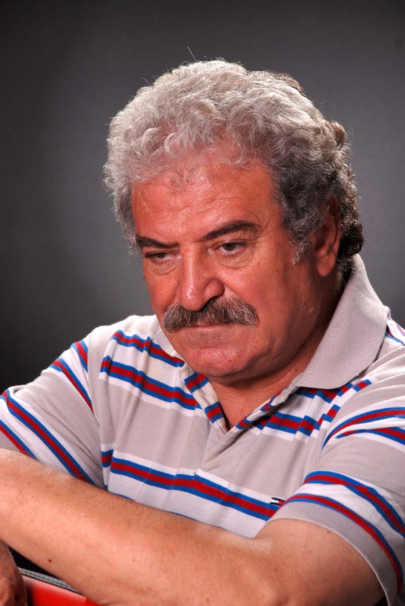 پاسخ به انتقاد تنی چند از همکاران