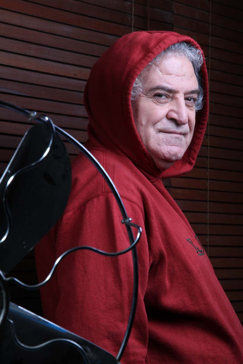 ای که دستت می رسد کاری بکن