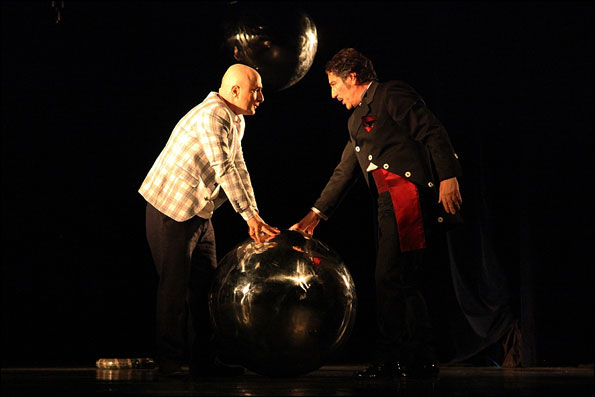 “فاوست” به کارگردانی حمید رضا نعیمی