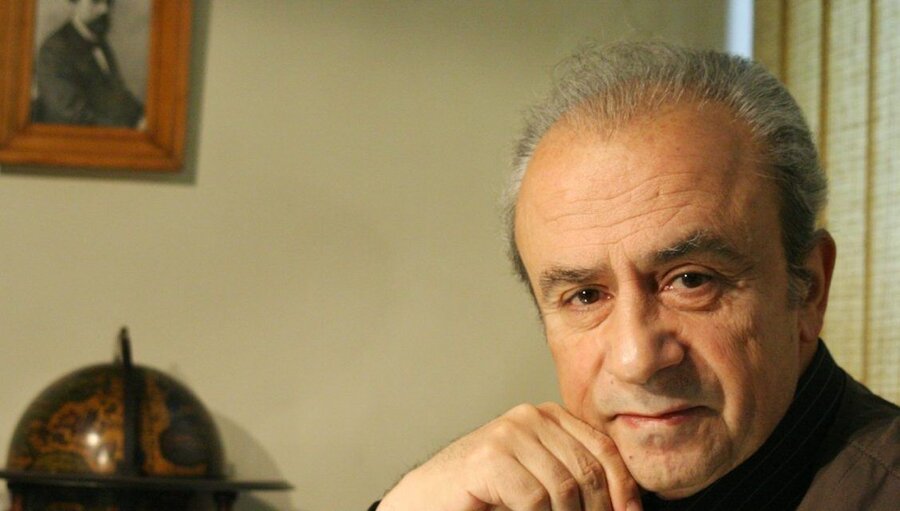 «آمیز قلمدون» نوشته «اکبر رادی»