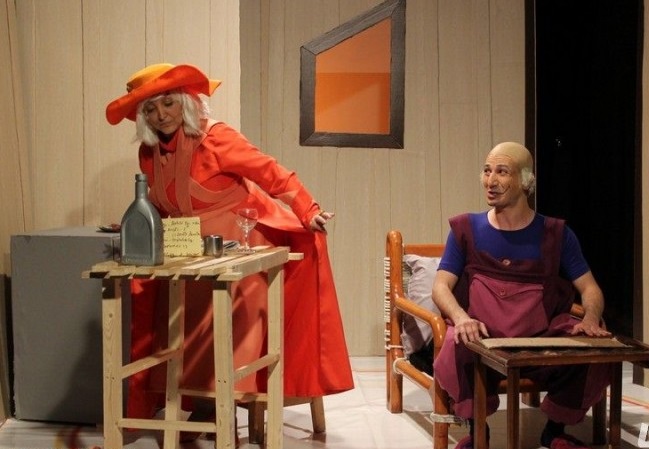 “چیزی به یادم نمیاد” به کارگردانی دانیال نمازی