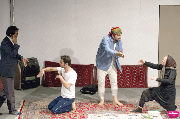 “خانه آقای کرمی” نوشته و کارگردانی امیراخوین