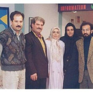 (چشم براه) نویسنده و کارگردان اصغر فرهادی۱۳۷۷
